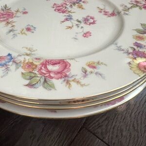 Castleton Sunnybrooke Dinner Plate Floral China